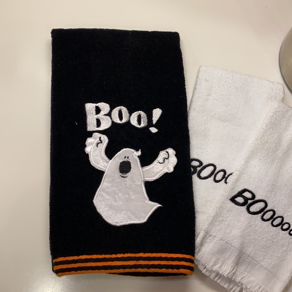 Halloween Bathroom Towels - Picture 2 of 4